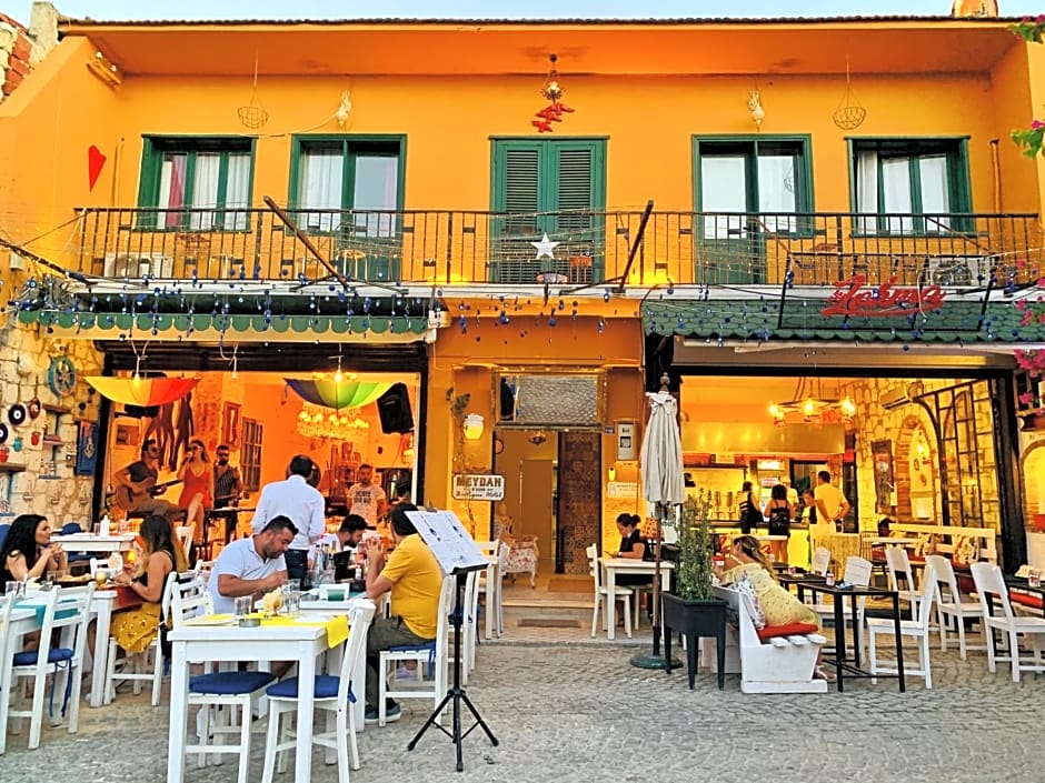 Meydan Alaçatı