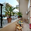 Akatos Hotel