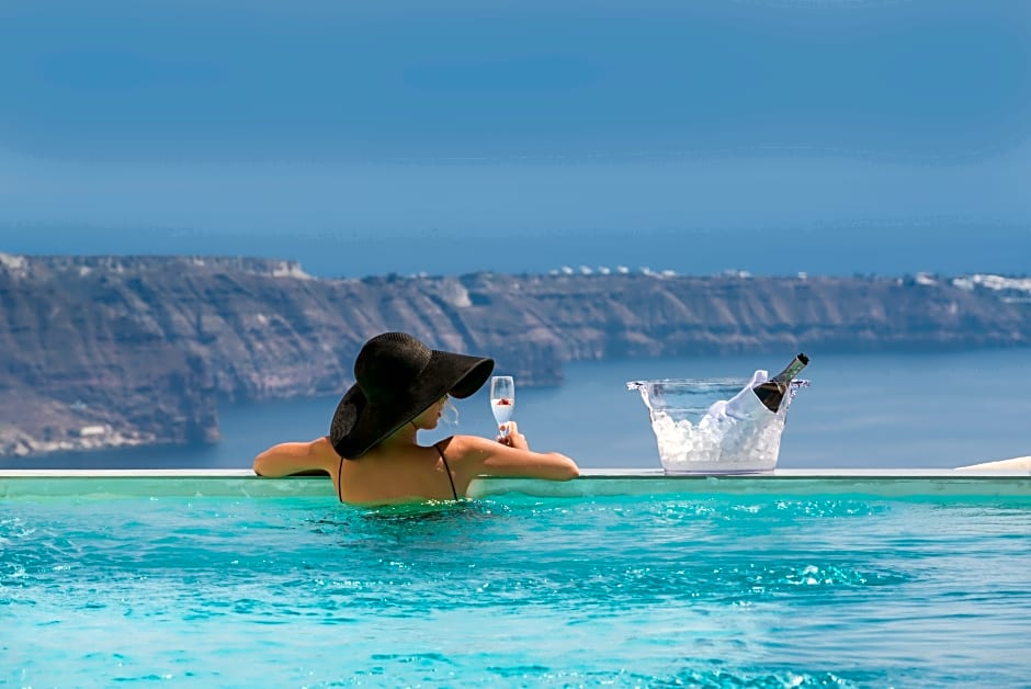 Mythical Blue Luxury Suites