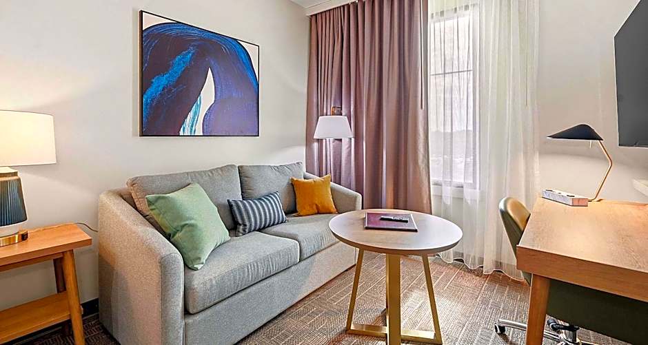 Best Western Plus Hannaford Inn & Suites