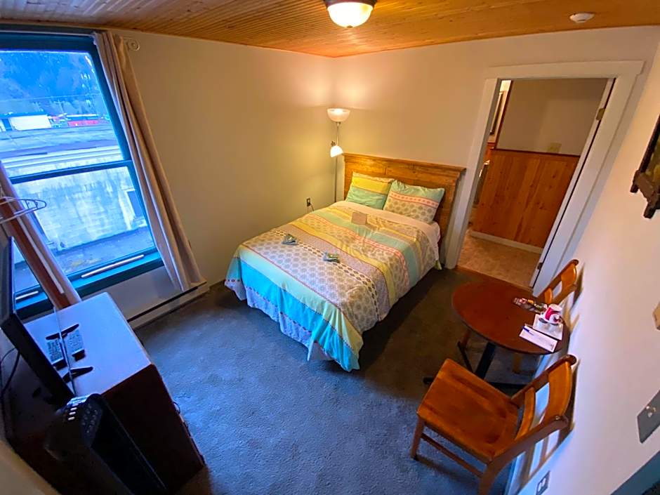 Historic Hotel Bayview