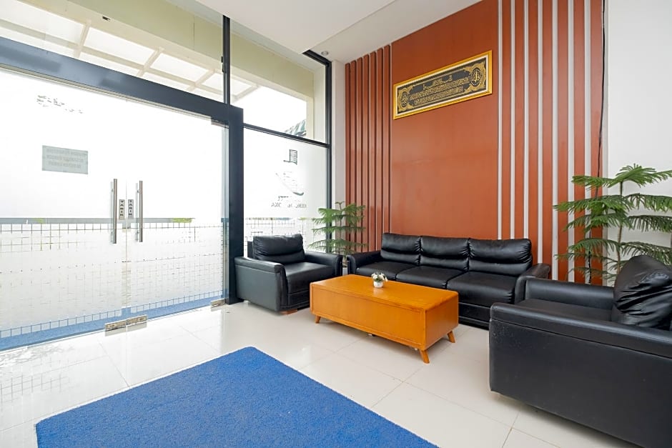 RedLiving Syariah Apartemen MKostel - Tower A1 Kencana Loka