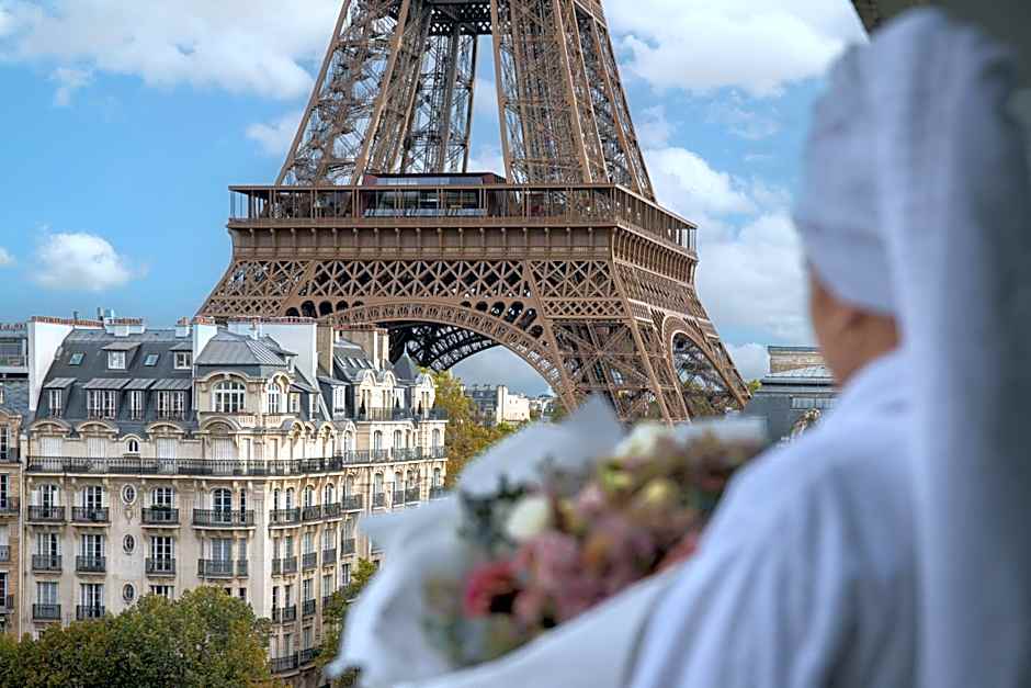 Photo 1 of 50 of Pullman Paris Tour Eiffel