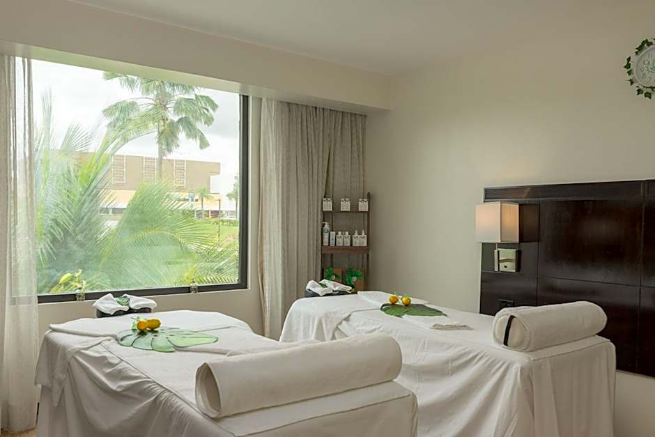 Courtyard by Marriott Panama Metromall