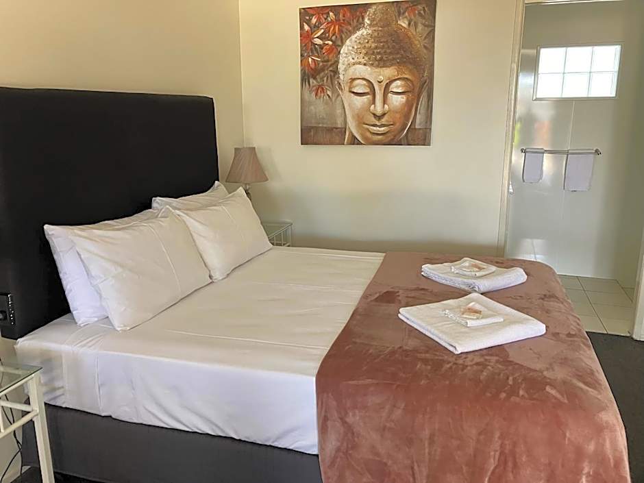 Porky's Motel Rockhampton