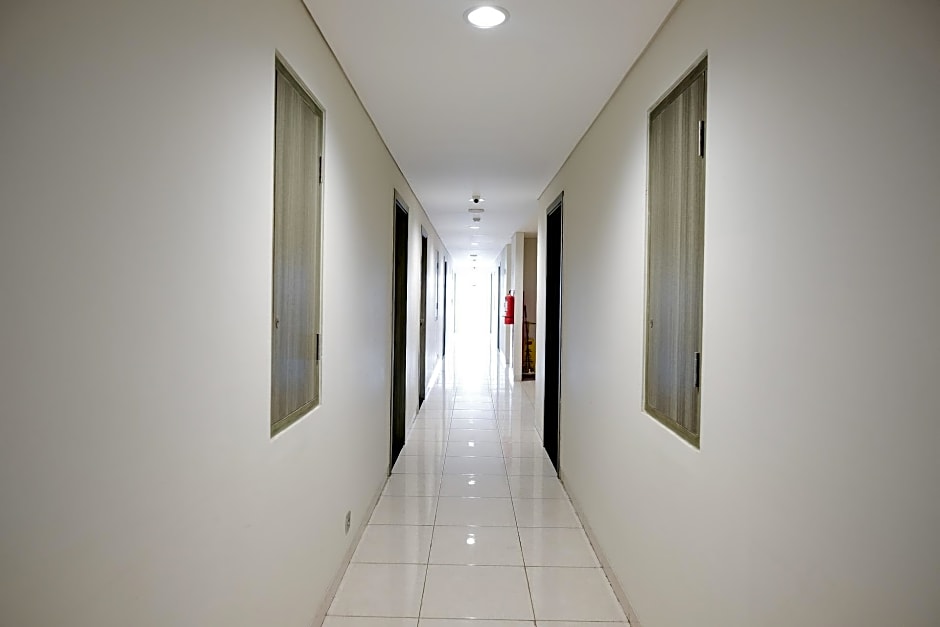 Sans Hotel Puri Indah Jakarta