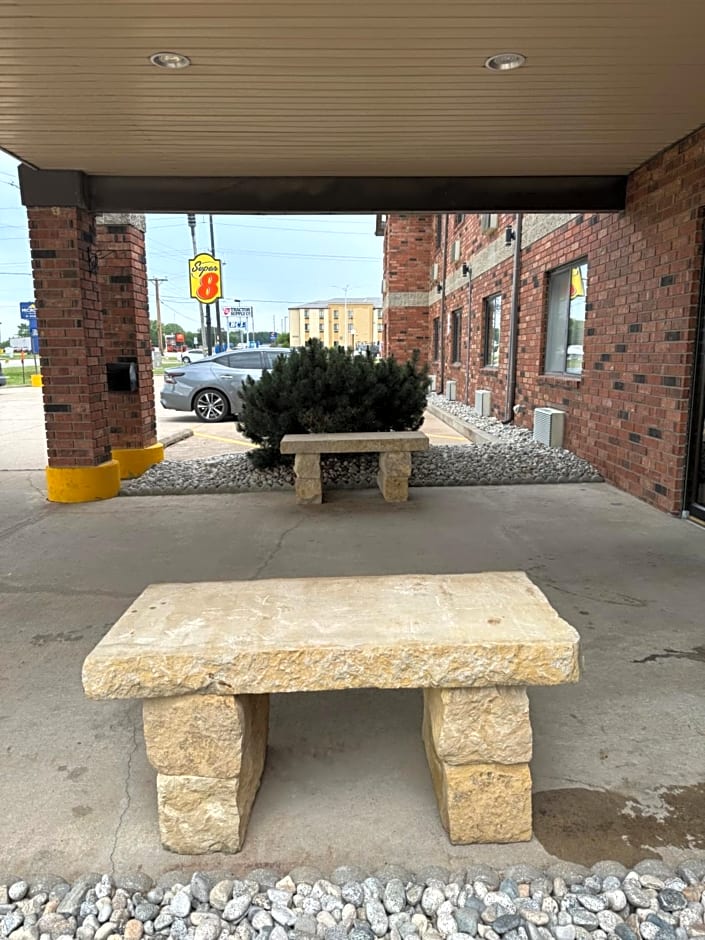 Super 8 by Wyndham Independence KS