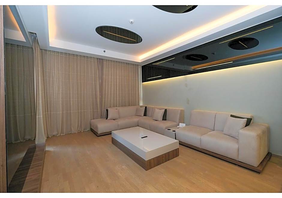 Luxury Chic Apartment In Aeon Compound- Mall Of Arabia Towers