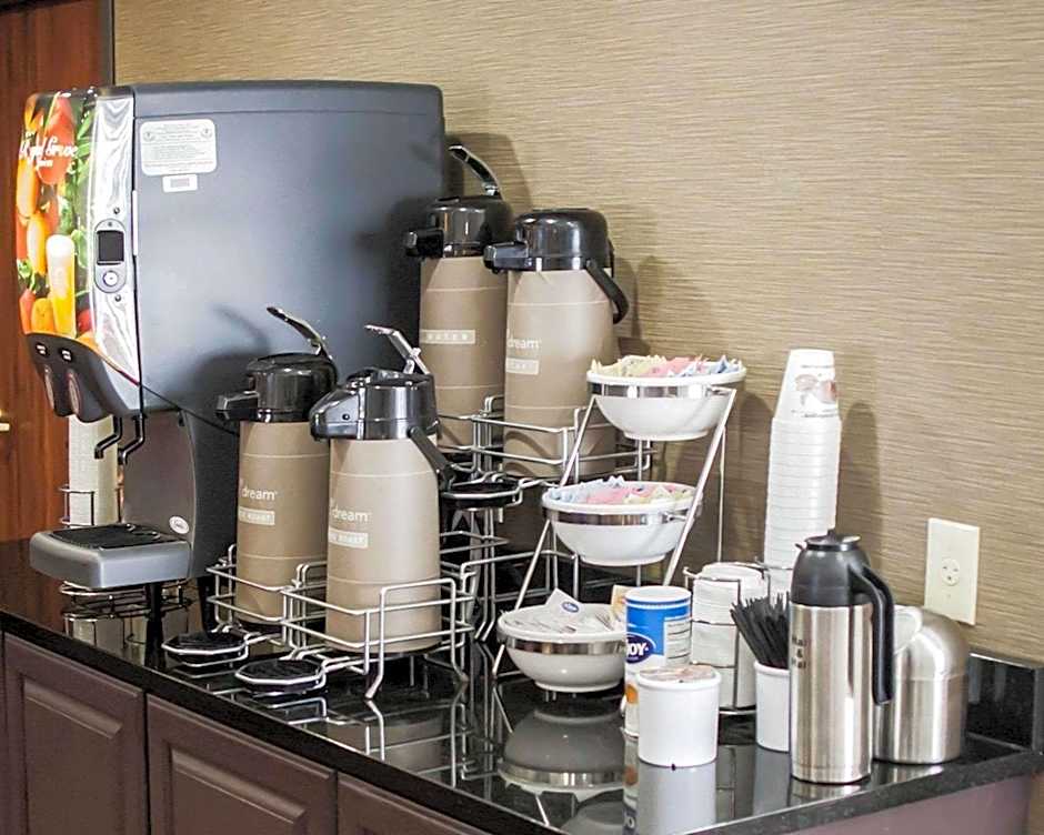 Garner Topeka West By IHG