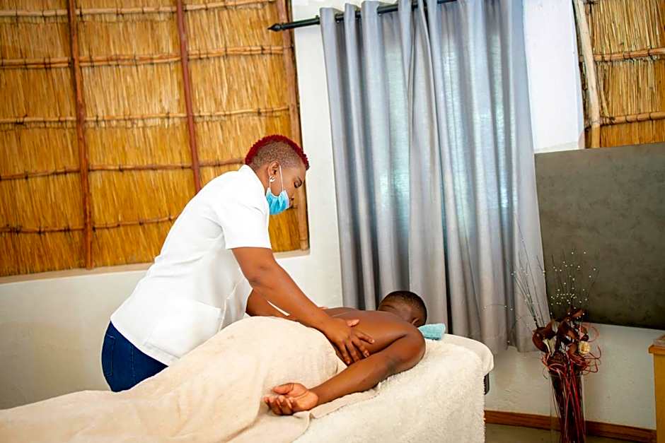 Sefapane Lodge and Safaris