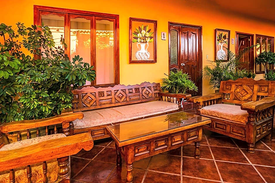 OYO Posada De Los Angeles