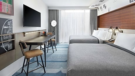 2 Queen Beds