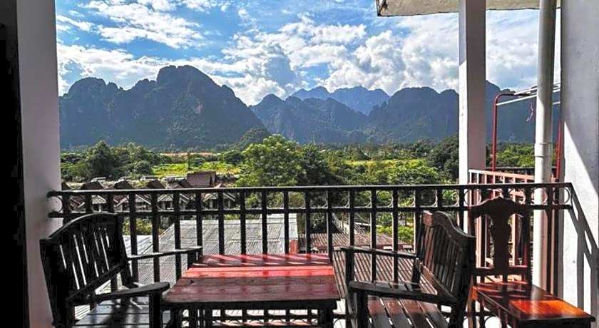 Domon Riverside Hotel