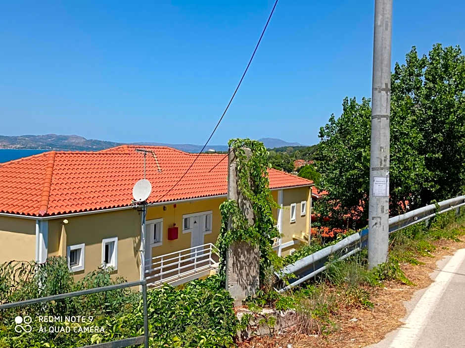 Summer Garden Αpartments & Studios