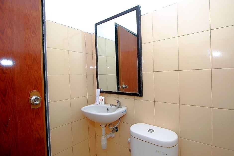 OYO 1678 Jati Exclusive Homestay