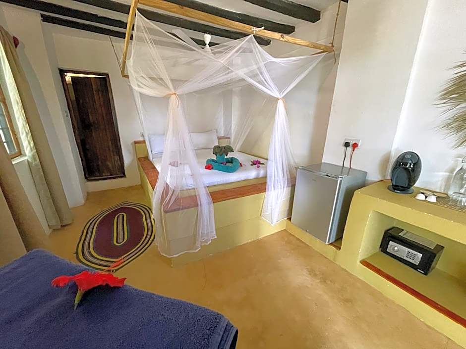 HEBE Bungalows Lodge