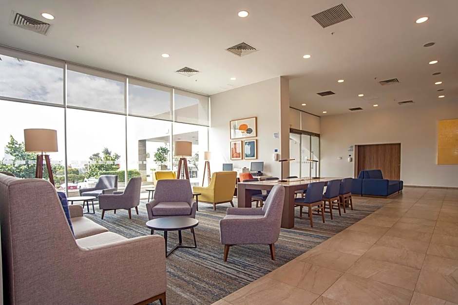 Holiday Inn Express Guadalajara Iteso By IHG