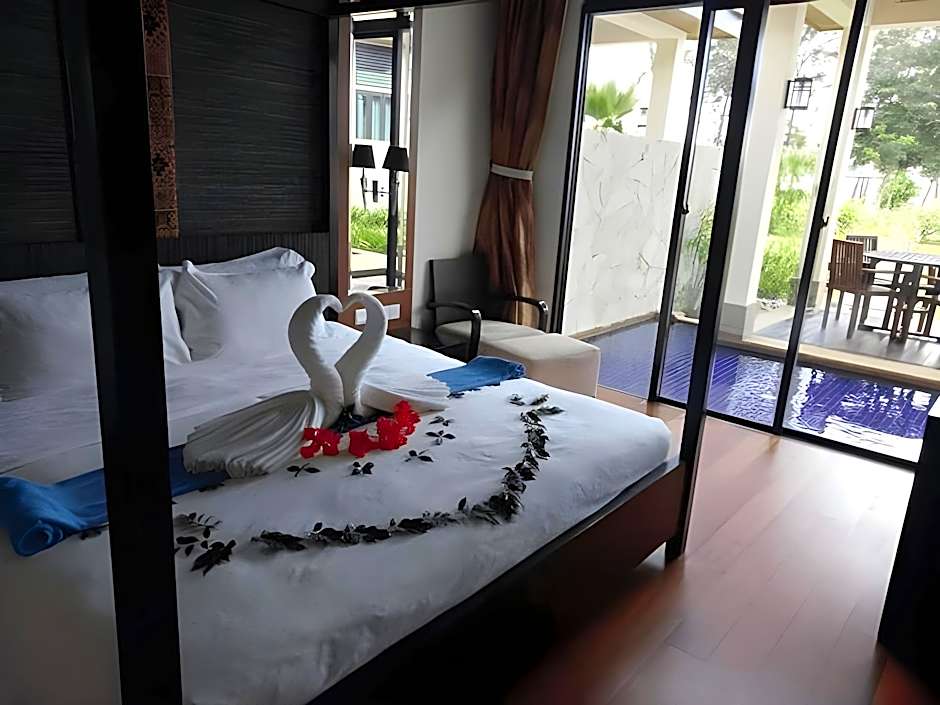 Borneo Beach Villa & Suite