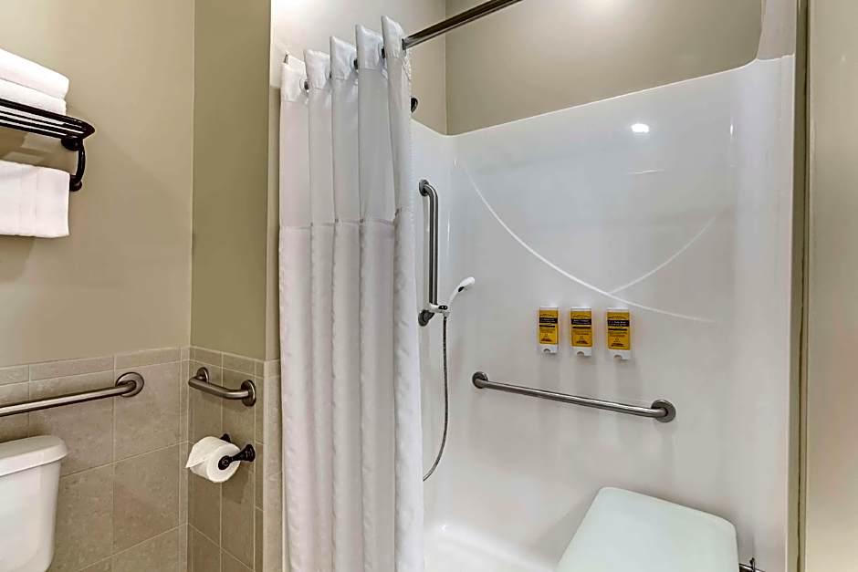 Best Western Plus Dutch Haus Inn and Suites