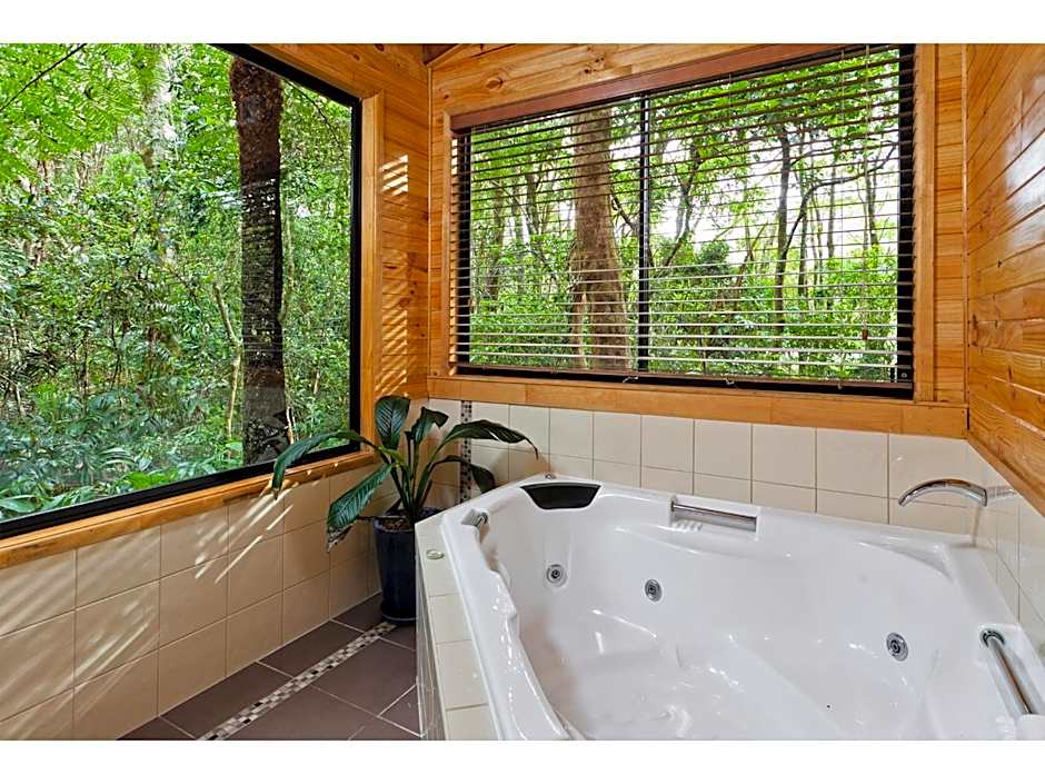 The Mouses House Rainforest Retreat