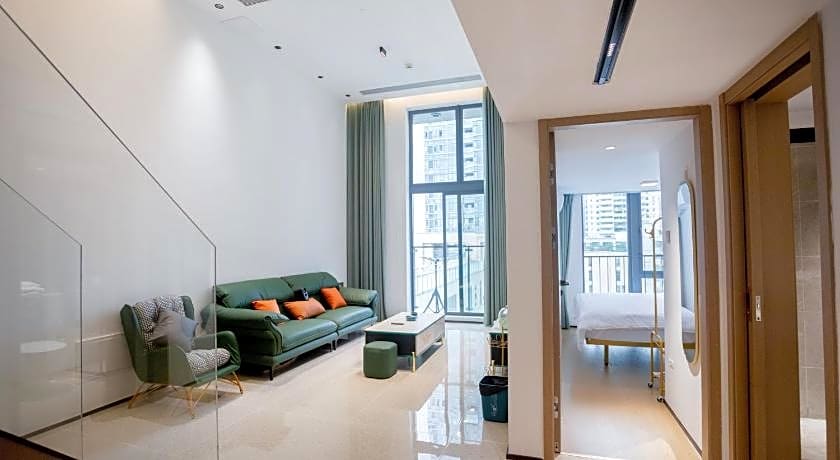 Sunny Apartment Of Grand Continental
