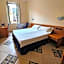 GR B&B