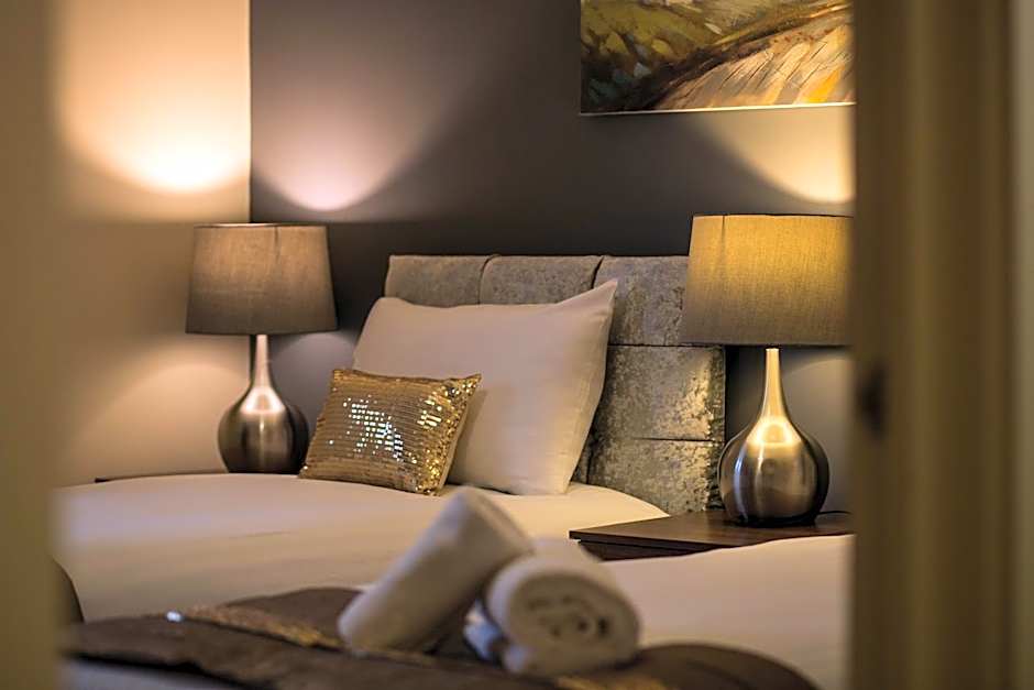 Mica Point City Centre Apartment