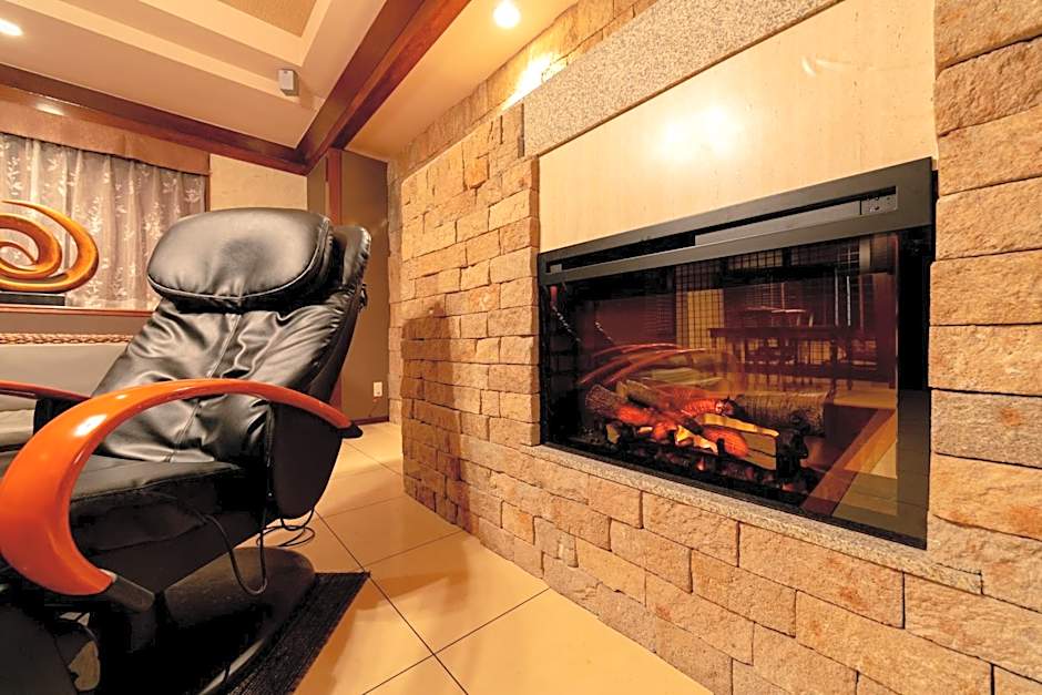 Hotel Lotus Otsu (Adult Only)