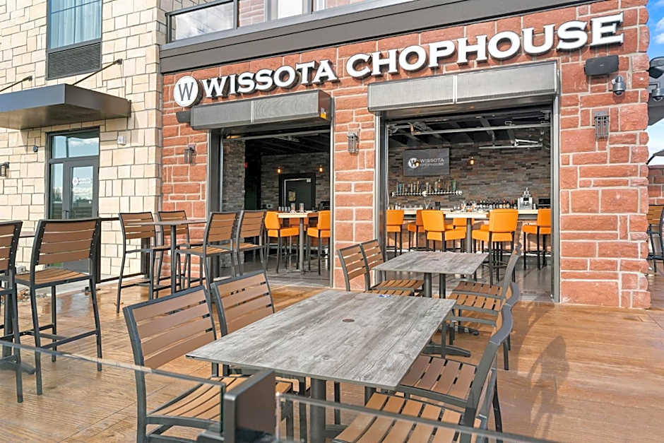 Cobblestone Hotel & Suites - Lynden