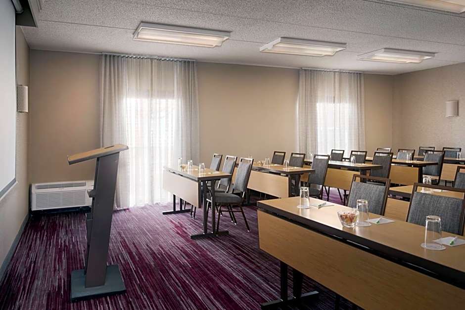 Courtyard by Marriott Syracuse Carrier Circle