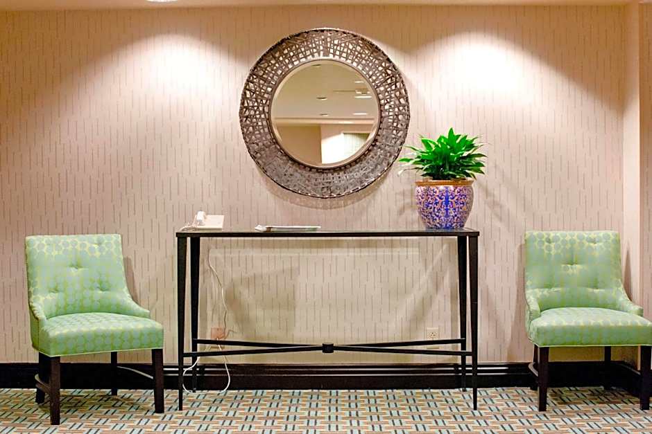 Crowne Plaza Hotel St. Louis Airport By IHG