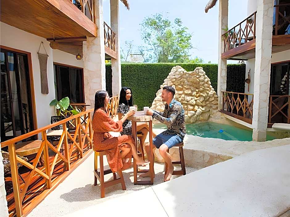 Lagoon Boutique Hotel