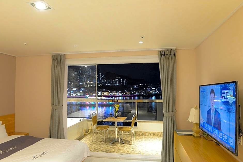 Lium Spa Hostel