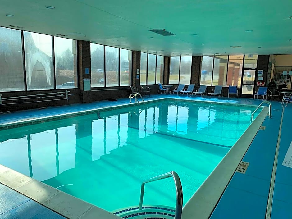 Red Roof Inn & Suites Lake Orion/Auburn Hills