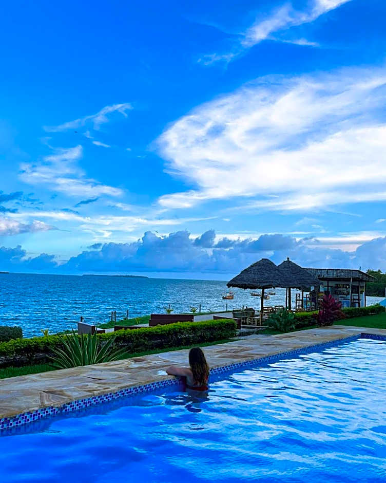 Calamari Beach Resort