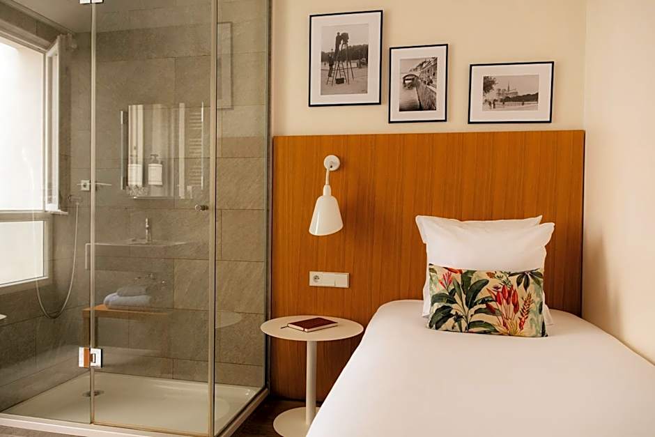9Hotel Republique