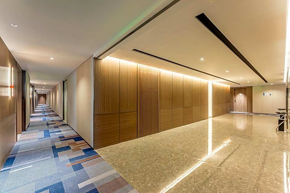 Holiday Inn Express Taizhou City Center By IHG