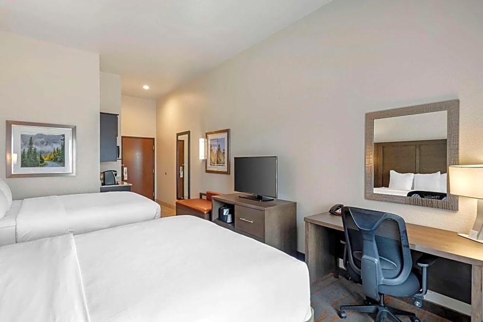 Comfort Inn & Suites Brighton Denver NE Medical Center