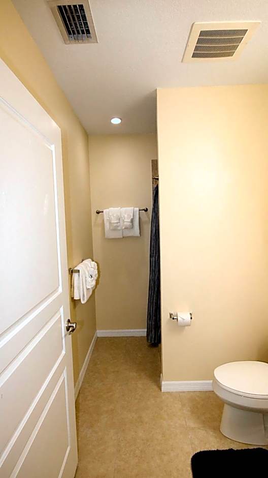 John's Pass Hotel - Fully Remote Check In