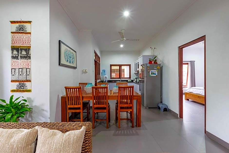 Villa Rosa - Spacious Oasis with Private Pool, close to Beach & Dining