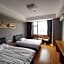 Zhenfeng Business Hotel