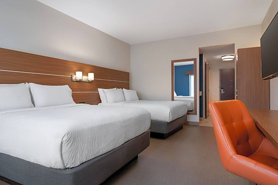Holiday Inn Express Calhoun South By IHG