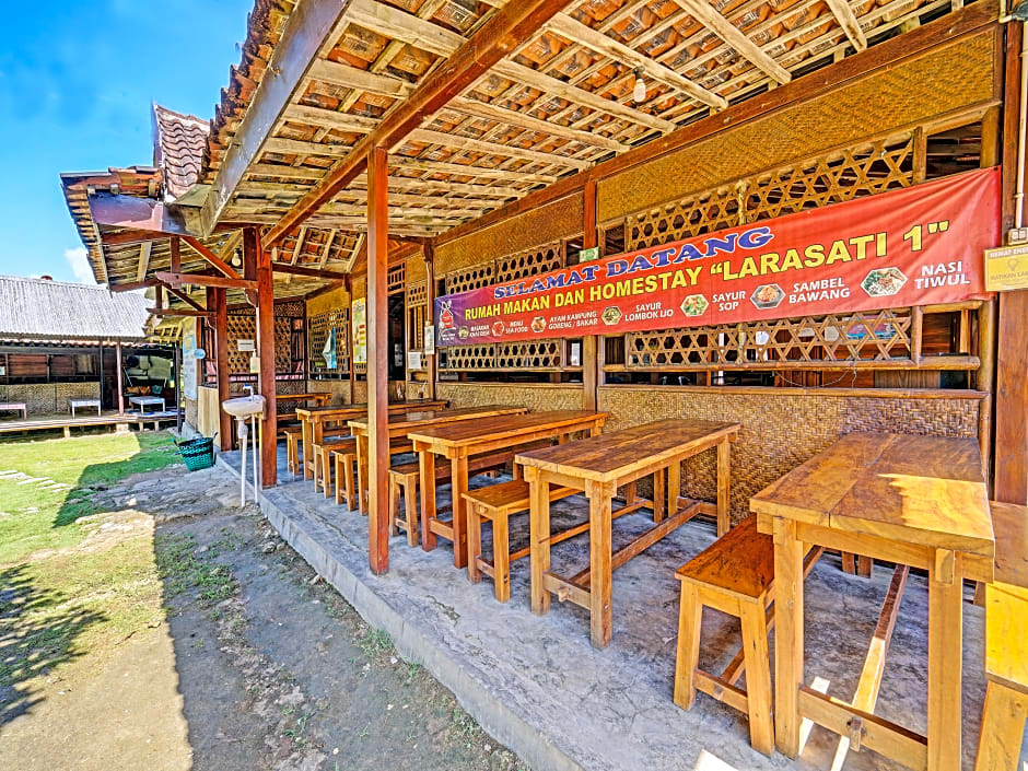 Oyo 91201 Larasati Homestay Pantai Klayar