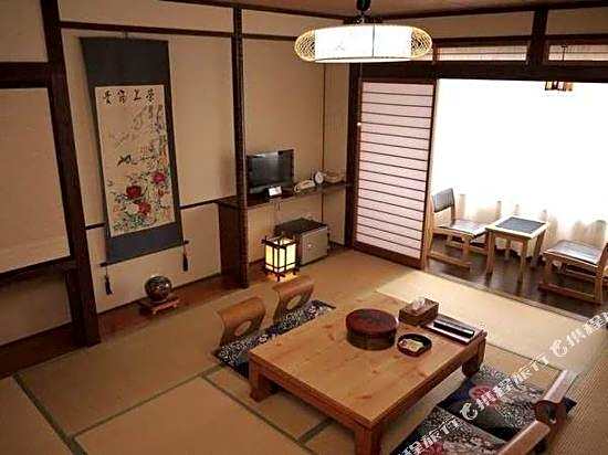 Towadako Yugetsu