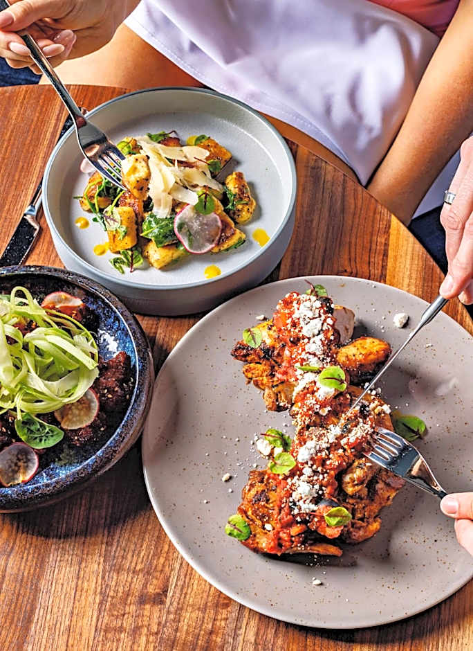 Paradox Hotel Vancouver