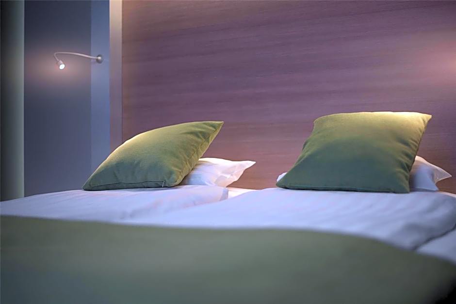 Best Western Plus Lakeside Hotel