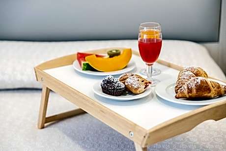 Standard Single Room with Sea View