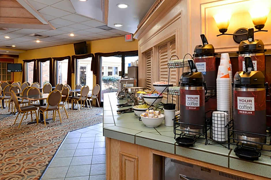 Quality Inn & Suites Fayetteville I-95