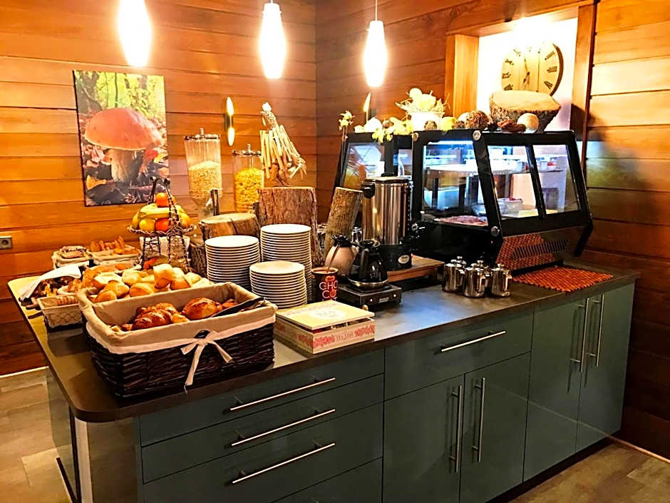 Logis Hôtel-Restaurant Aux Trois Roses