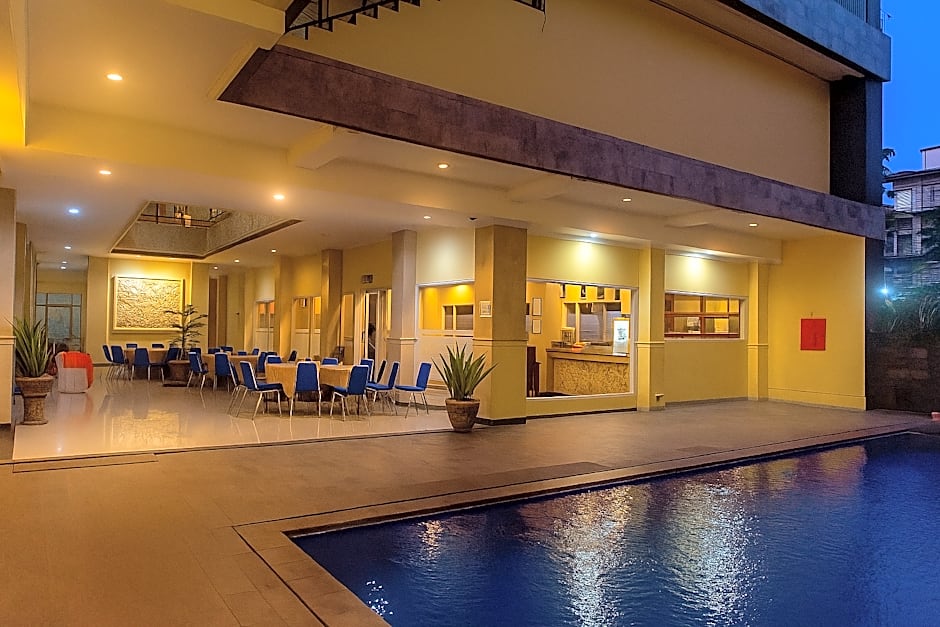 Puri Saron Denpasar Hotel